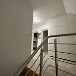 Sara *